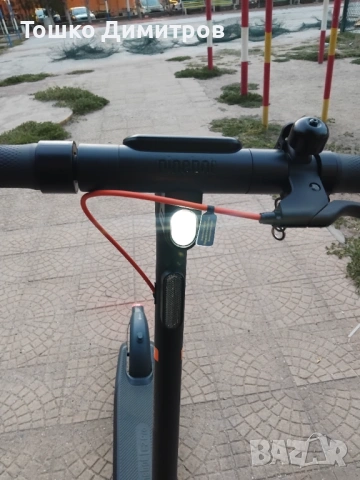 Продавам електрическа тротинетка в отлично състояние, НАЙН БОТ E 2 PRO , снимка 3 - Скутери и тротинетки - 54018105