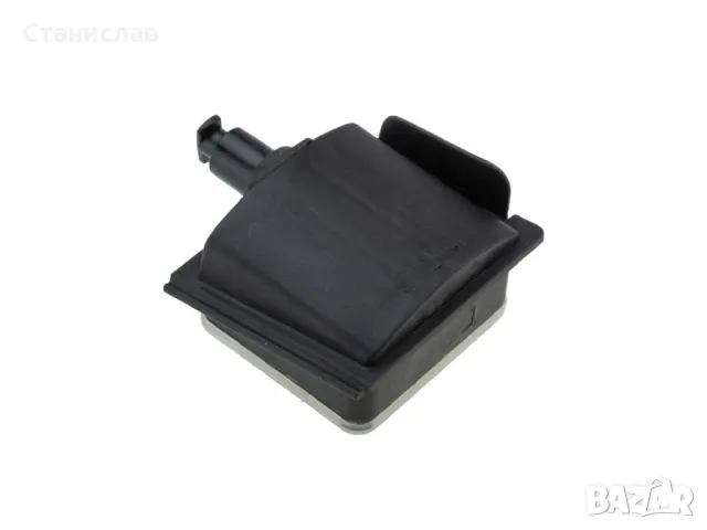 Mercedes CLA-Class C118 Моторче за заключване на резервоар , снимка 2 - Части - 50303026