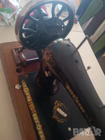 Шевна машина LUNA, снимка 11 - Антикварни и старинни предмети - 50046137