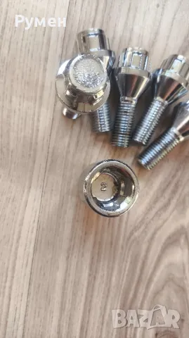 Секретни болтове за джанти 4 броя 12x1.50  плюс един резервен болт, снимка 4 - Други инструменти - 49595633