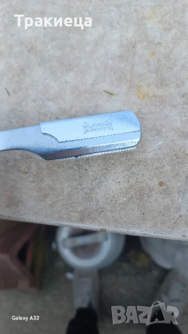 СТАР БРЪСНАЧ СЪС СМЕНЯЕМИ НОЖЧЕТА, снимка 5 - Антикварни и старинни предмети - 50624760