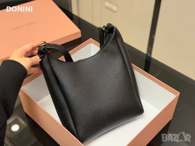 Miu Miu Belair Дамска чанта, кожа, снимка 3 - Чанти - 55974821