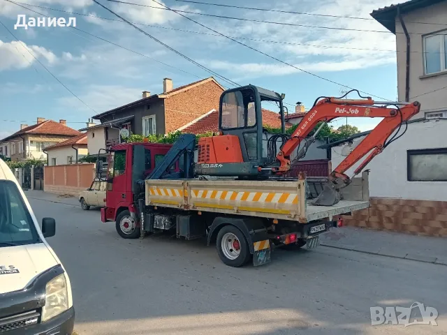 Услуги с мини багер, хидравличен чук, челен товарач и самосвал. 