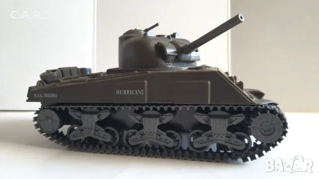 M4 Sherman „Hurricane“ WWII - NEW RAY 1:32, снимка 7 - Колекции - 56348371