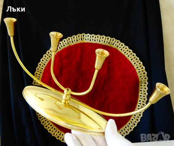 Позлатен четворен свещник от месинг.