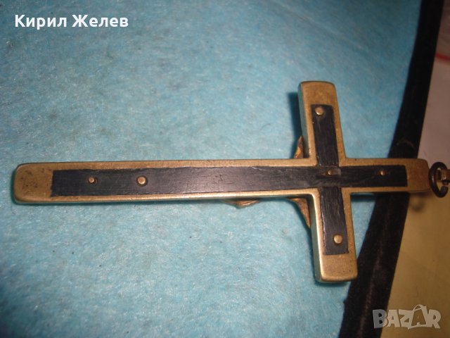 СТАРИНЕН ЙЕРУСАЛИМСКИ БРОНЗОВ КРЪСТ РАЗПЯТИЕ с МАСЛИНОВО ДЪРВО РЪЧНА ИЗРАБОТКА РЯДЪК ЙЕРУСАЛИМ 18140, снимка 4 - Антикварни и старинни предмети - 34896347