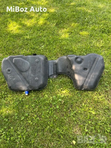 Резервоар за гориво БМВ Е90 91 92 BMW, снимка 2 - Части - 50647438