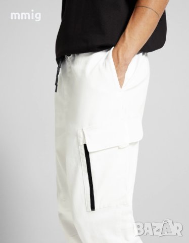 Нов карго джогър панталон Bershka, снимка 4 - Панталони - 42046660