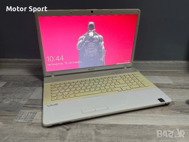 Лаптоп Sony Vaio 17.3Инча./500GB/intel-i3/Radeon., снимка 11 - Лаптопи за дома - 52072609