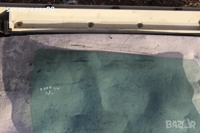 Стъкло задно дясно Пежо 307 2002 СВ Peugeot 307sw, снимка 3 - Части - 48580229