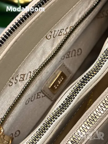 Guess дамски чанти Различни цветове , снимка 8 - Чанти - 48836449