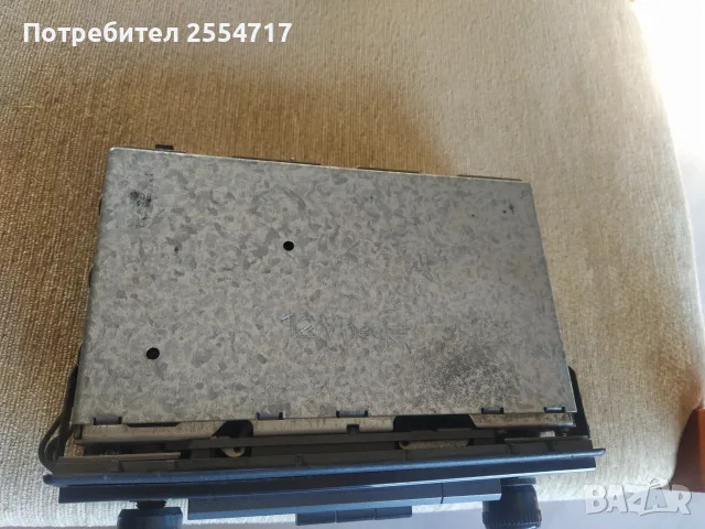 Продавам ретро радио Опел много запазено!, снимка 3 - Радиокасетофони, транзистори - 56014527