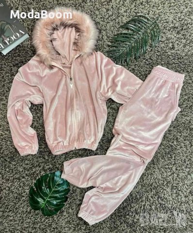 Дамски екипи плюш