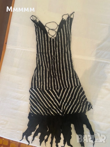 Рокля XS, снимка 2 - Рокли - 54186753