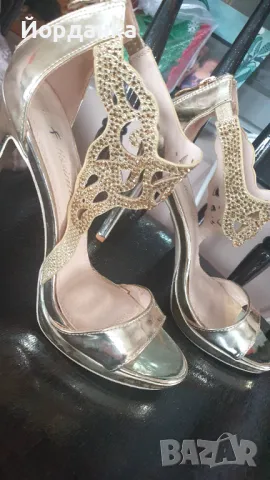 Здравейте, продавам елегантни дамски сандали , снимка 3 - Сандали - 48164872
