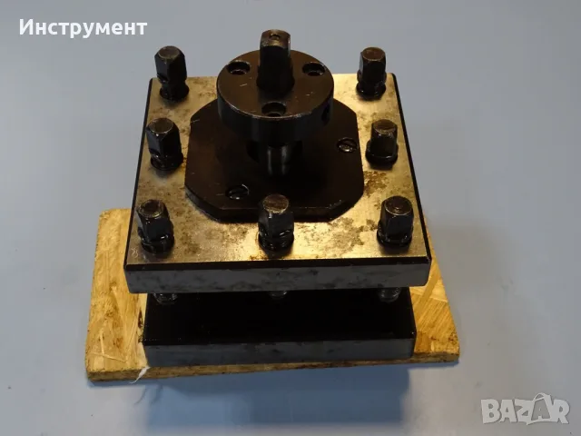 Ножодържач с челни палци за струг 154х154х42mm tool holder with front clamping pins, снимка 2 - Резервни части за машини - 55769982