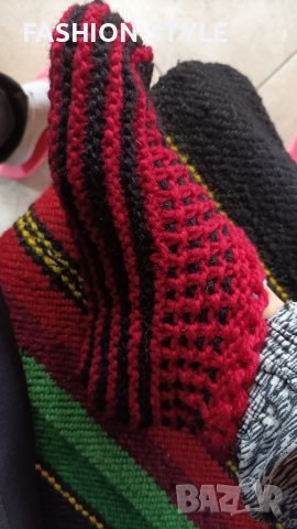 Домашно производство, плетени вълнени чорапи, терлици,Елеци,шапки и др, снимка 12 - Български сувенири - 34522171