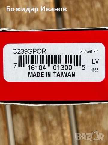 Продавам нож Spyderco Subvert, снимка 5 - Ножове - 52347873