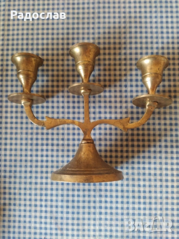 стар троен свещник