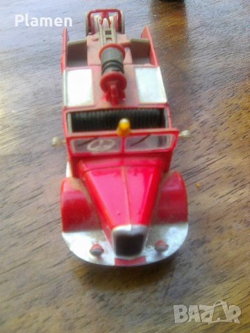 Макет на стар английски пожарен автомобил, снимка 4 - Колекции - 38545915