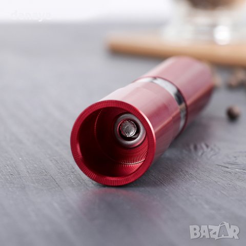 1671 Метална механична мелничка за черен пипер и сол, снимка 2 - Прибори за хранене, готвене и сервиране - 30389148