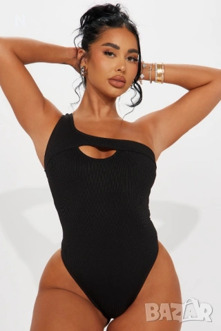 Нов цял бански 