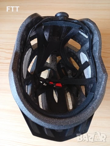 Велосипедна каска, снимка 5 - Спортна екипировка - 50520726