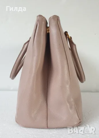 автентична чанта Prada, снимка 8 - Чанти - 56007497