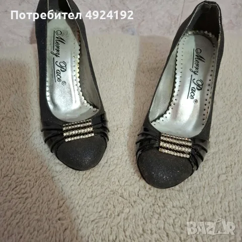 Обувки с брокат сребрист и черен, снимка 15 - Дамски обувки на ток - 56508996