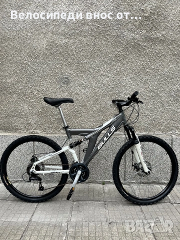 Алуминиев велосипед 26 цола 21 скорости дава амортисьор дискове спирачки много запазено 