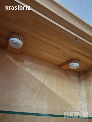 Масивна Витрина с Осветление-внос от Германия!, снимка 5 - Секции и витрини - 49907134