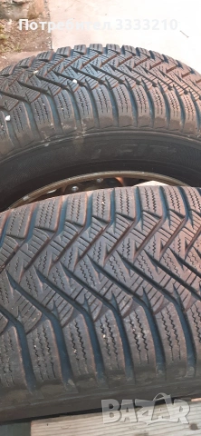 Два броя зимни гуми 215/60/16 цола 7мм.грайфер ДОТ 4023, снимка 2 - Гуми и джанти - 53961153