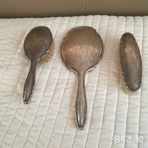 Посребрен ретро комплект за коса и дрехи