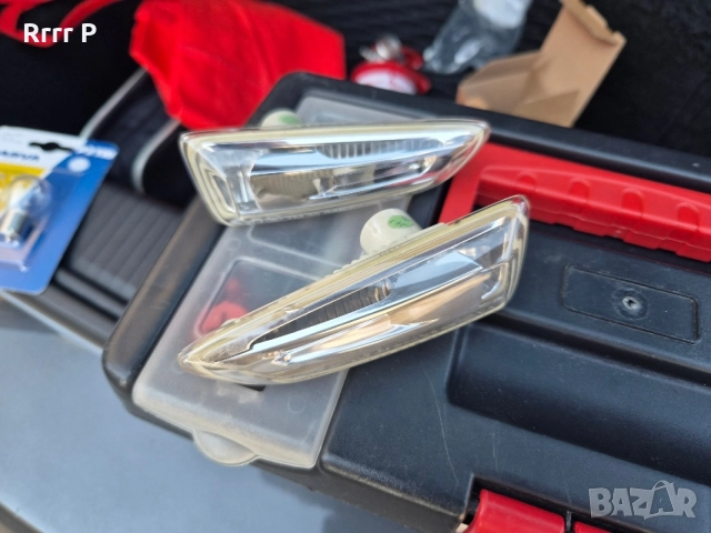Комплект оригинални мигачи Hella за Opel Astra J, снимка 4 - Части - 56406082