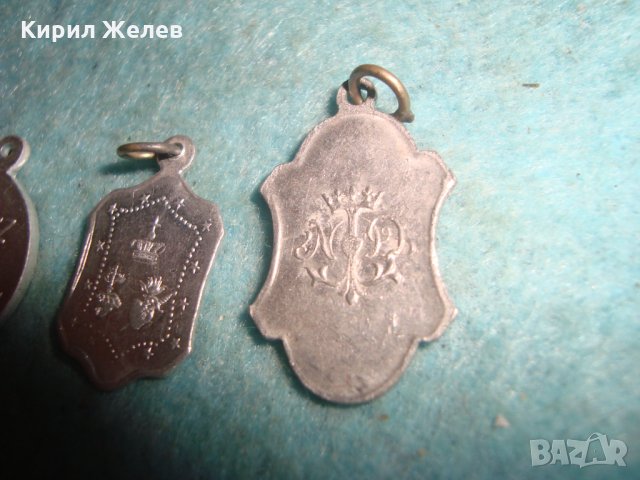 3 СТАРИ СРЕБЪРНИ или ПОСРЕБРЕНИ РЕДКИ КАТОЛИЧЕСКИ ИКОНКИ ДВУСТРАННИ РЕЛЕФНИ 26082, снимка 6 - Антикварни и старинни предмети - 35032416