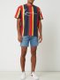 Karl Kani Signature Stripe T-Shirt - страхотна мъжка тениска , снимка 1 - Тениски - 40404673