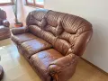 Кожени дивани 2ка и 3ка + табуретка, снимка 1