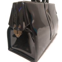Дамска чанта естествен лак, модел от '70 те, снимка 5 - Антикварни и старинни предмети - 42759888