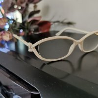 Марка MOSCHINO бели рамки за очила, снимка 3 - Слънчеви и диоптрични очила - 42202923