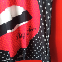 Нова със етикет. Много сладка дамска оригинална блузка. FHILIPP PLEIN , снимка 5 - Спортни екипи - 44748772