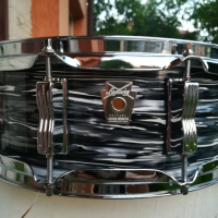 Ludwig 14"x05" Classic Maple V.B.Oy. * Snare Drum-U.S.A., снимка 1 - Други - 44737858