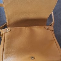 Дамски чанти,три красиви и практични, снимка 10 - Чанти - 42192871
