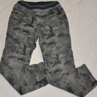 Kiabi панталонче с памучна подплата - камуфлажен принт, размер 120-125 см., снимка 2 - Детски панталони и дънки - 34122545