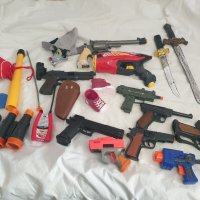 много пистолети, снимка 1 - Други - 38090602