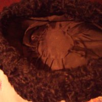 Шапка от астраган, снимка 2 - Шапки, шалове и ръкавици - 31792529