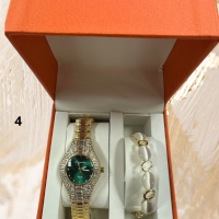 Подаръчен комплект часовник и гривна с кристали, снимка 4 - Подаръци за жени - 44791013