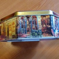 Метална кутия за бисквити и шокола с картини на Виктор Швайко - Viktor Shvaiko, снимка 6 - Колекции - 34300911