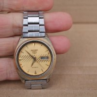 Оригинален часовник ''Seiko 5''  автоматик, снимка 1 - Мъжки - 44338227