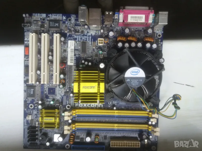 Платка дъно Foxcon s.775 и intel 2,4 G core duo за стар ретро компютър , снимка 1