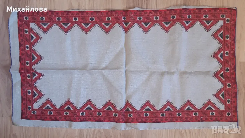 Ръчна бродерия каре, снимка 1